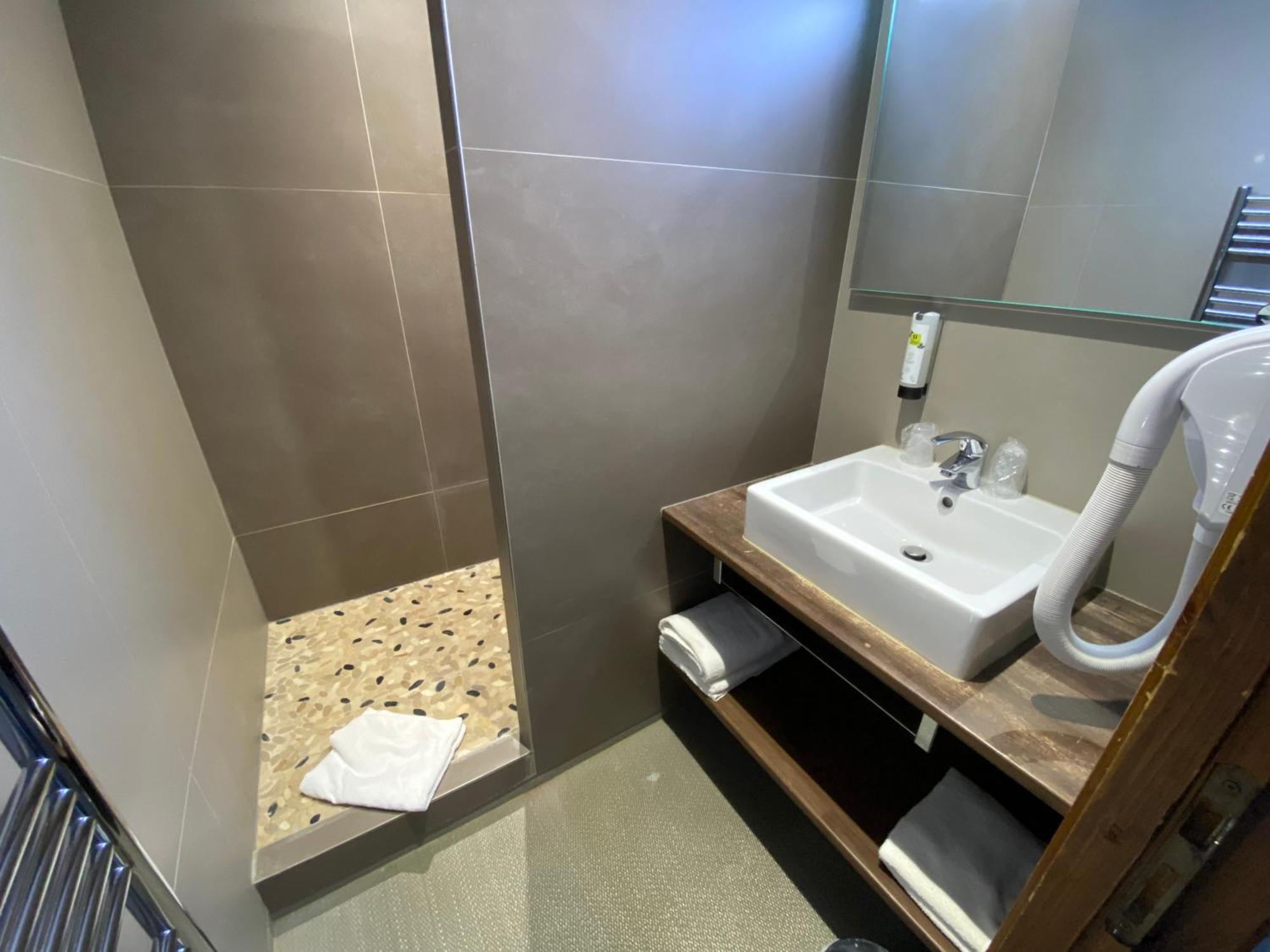 Enzo Hotels - St Eloy Metz Amneville By Kyriad Direct מראה חיצוני תמונה